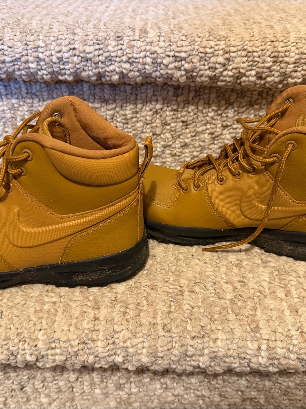Nike Brown/Tan Leather Ankle Boots
